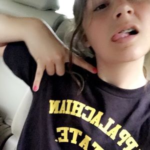 Meet your Posher, Mckenzie